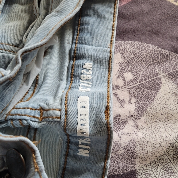 Jeans - Picture 5 of 5